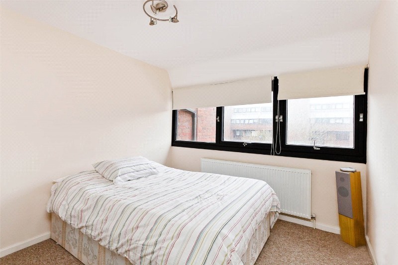 Britten Close, London, NW11