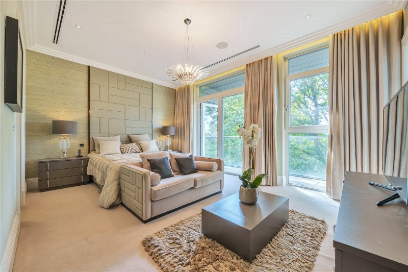 Atkinson Close, London, SW20