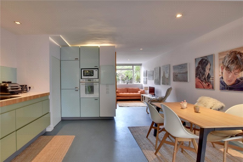 Tristan Square, Blackheath, London, SE3