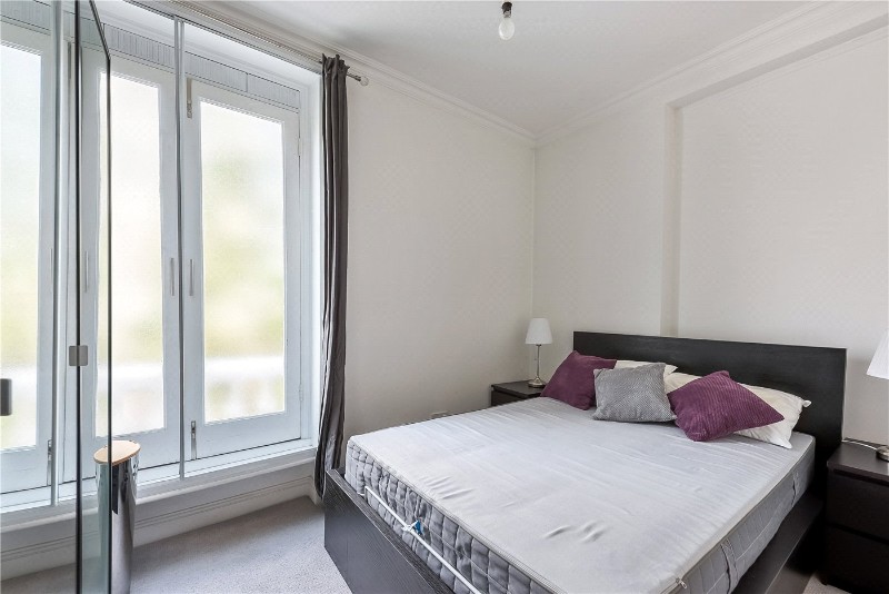 Belgrave Road, London, SW1V