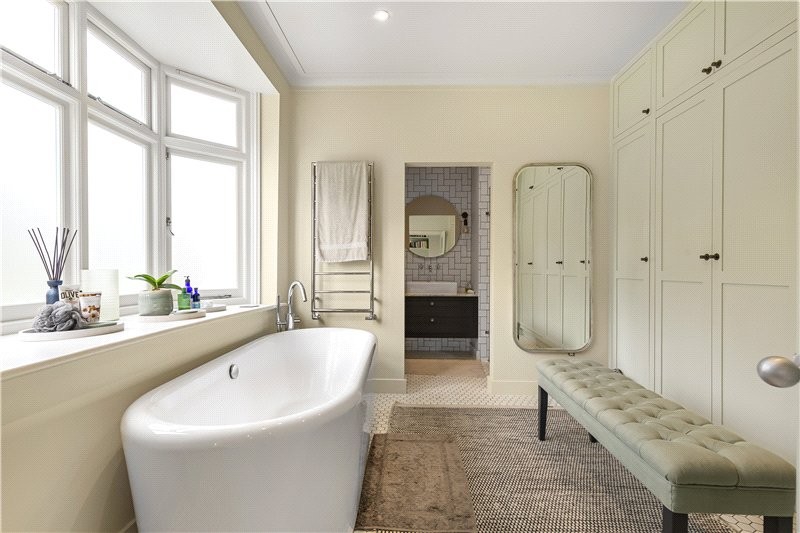 Lowther Road, Barnes, London, SW13