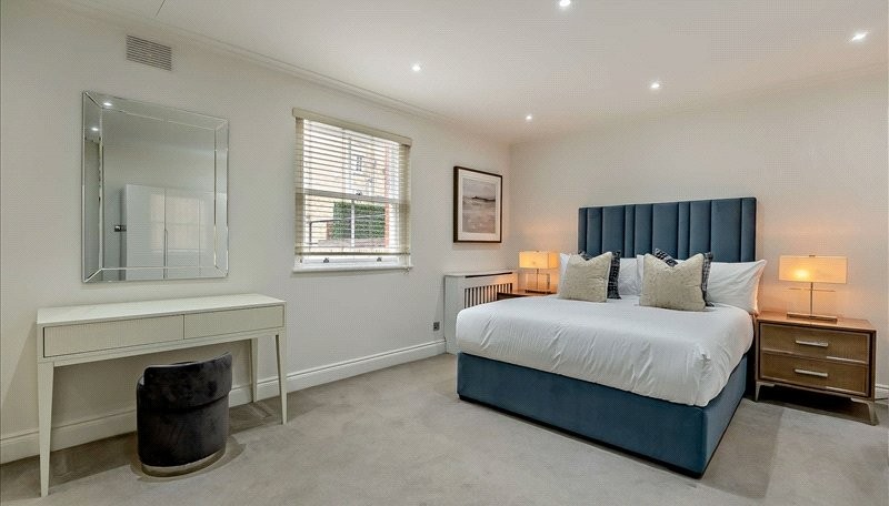 Grosvenor Hill, London, W1K