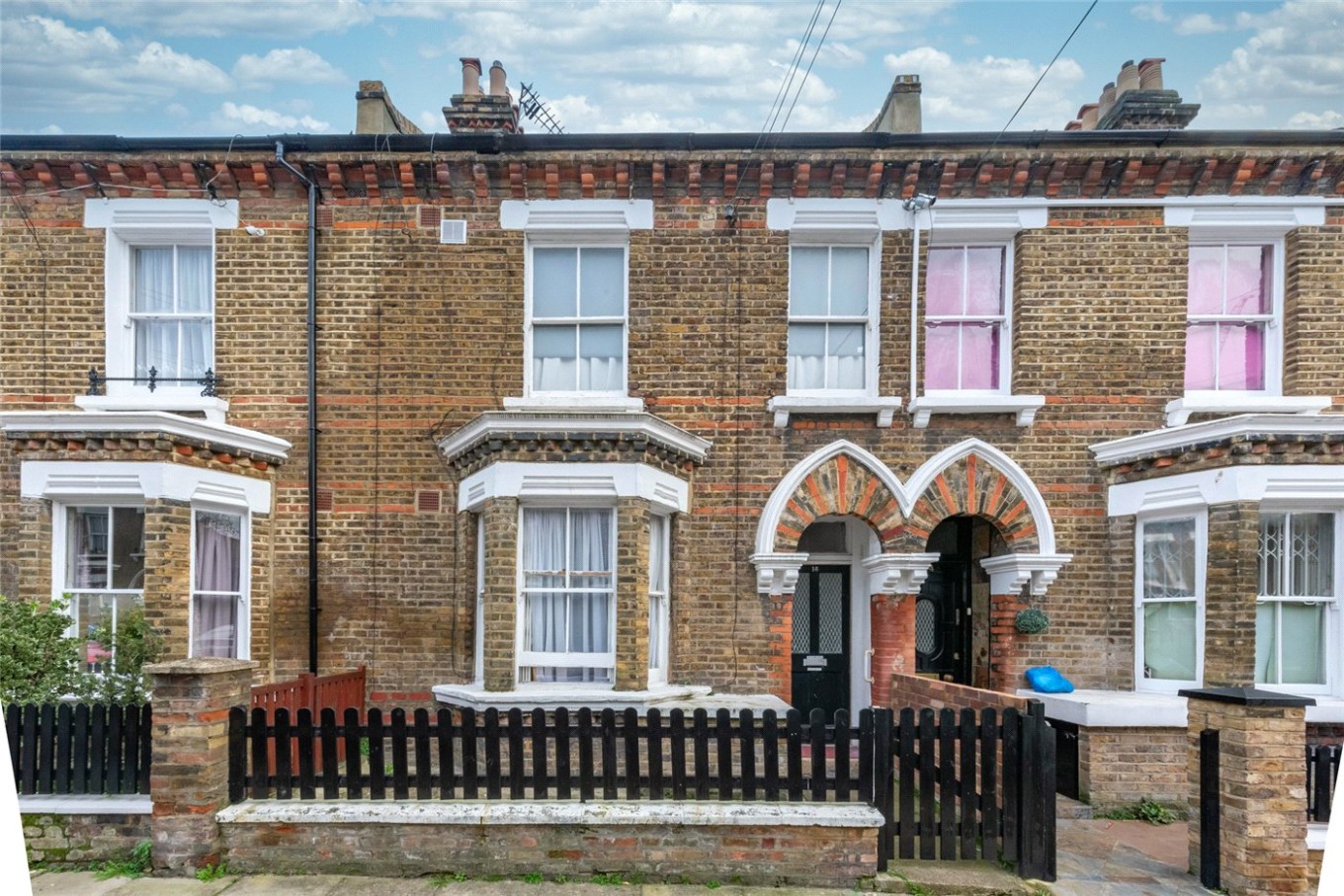 1 bedroom property for sale in Fourth Avenue, Queens Park, London, W10