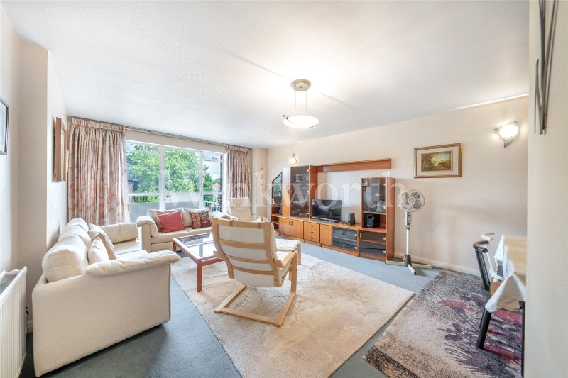 James Close, Woodlands, London, NW11