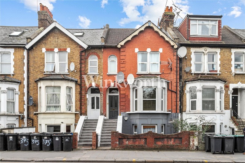High Road, London, N22