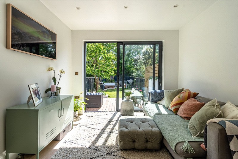 Gleneagle Road, London, SW16