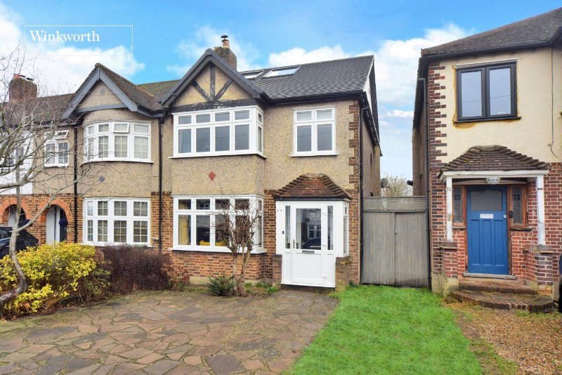 Elmstead Gardens, Worcester Park, Surrey, KT4