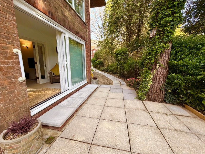 Canford Cliffs Road, Canford Cliffs, Poole, BH13