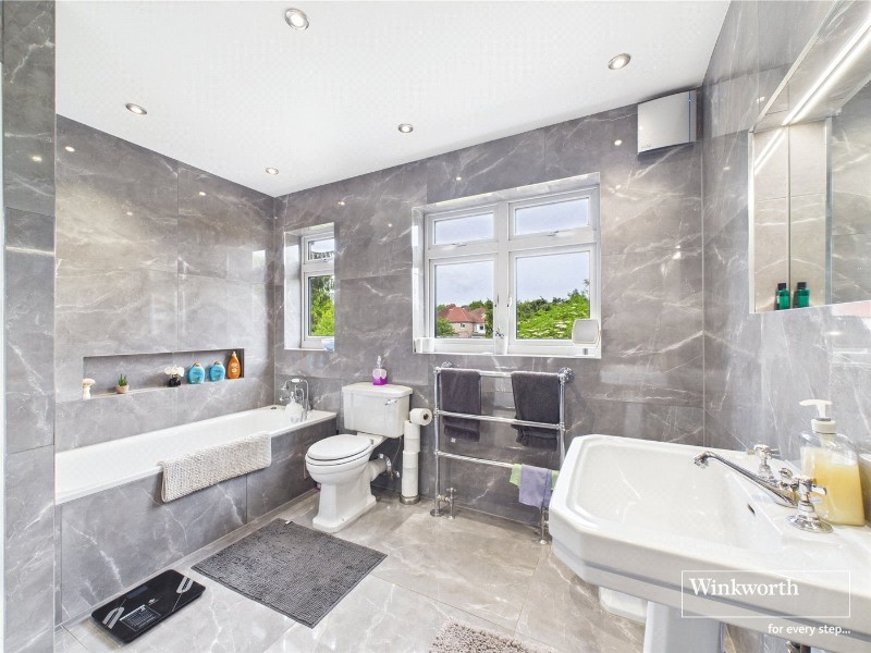 Queens Walk, Kingsbury, London, NW9