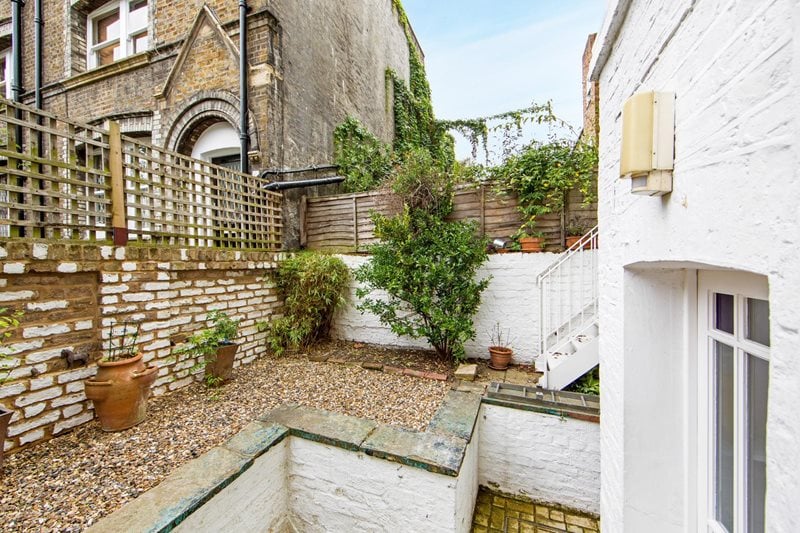 St. Lawrence Terrace, London, W10