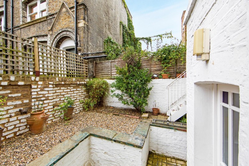 St. Lawrence Terrace, London, W10