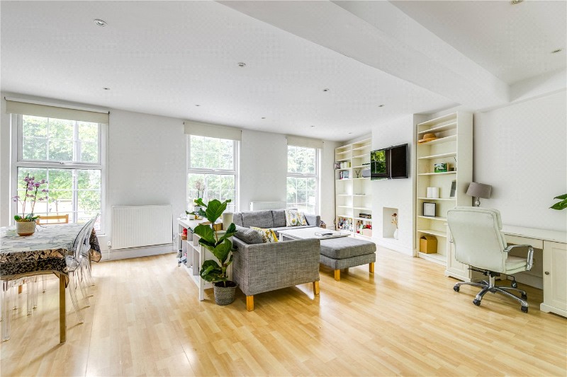 New Kings Road, Fulham, London, SW6