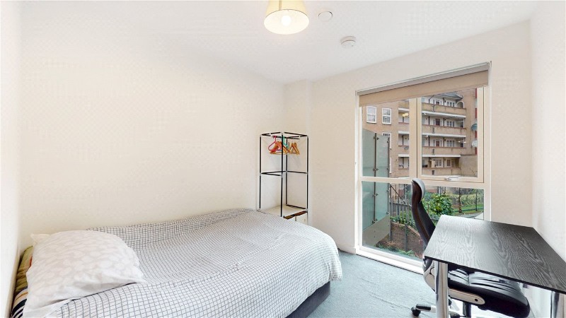 Louis Close, London, N7