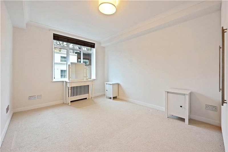 Hyde Park Gate, Kensington, London, SW7