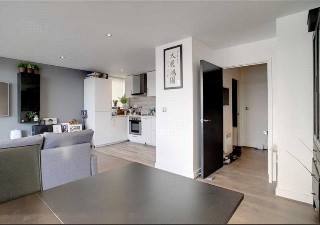 Western Gateway, London, E16