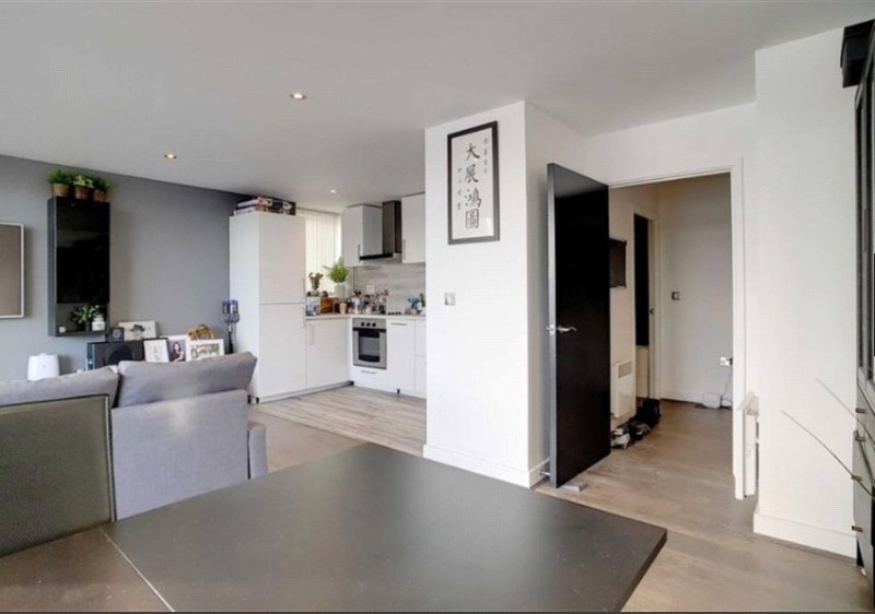 Western Gateway, London, E16
