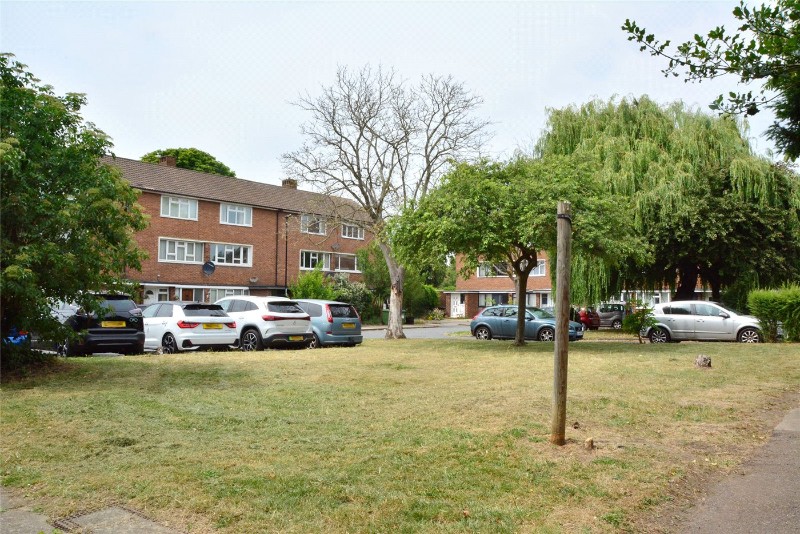 Courtlands Avenue, London, SE12