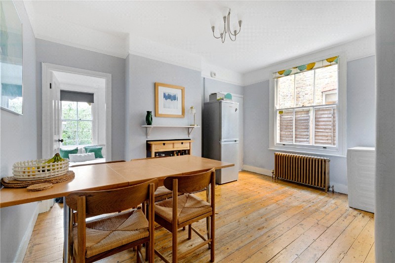 Stapleton Road, London, SW17