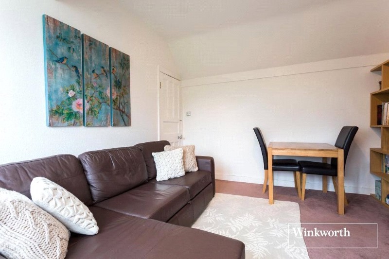 Woodstock Road, London, NW11