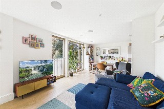 Thurlow Park Road, London, SE21