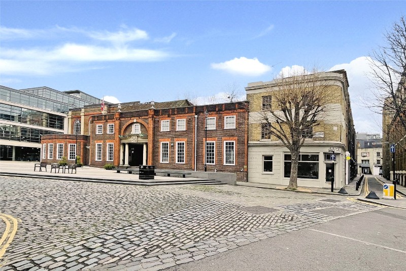 Albemarle Way, London, EC1V