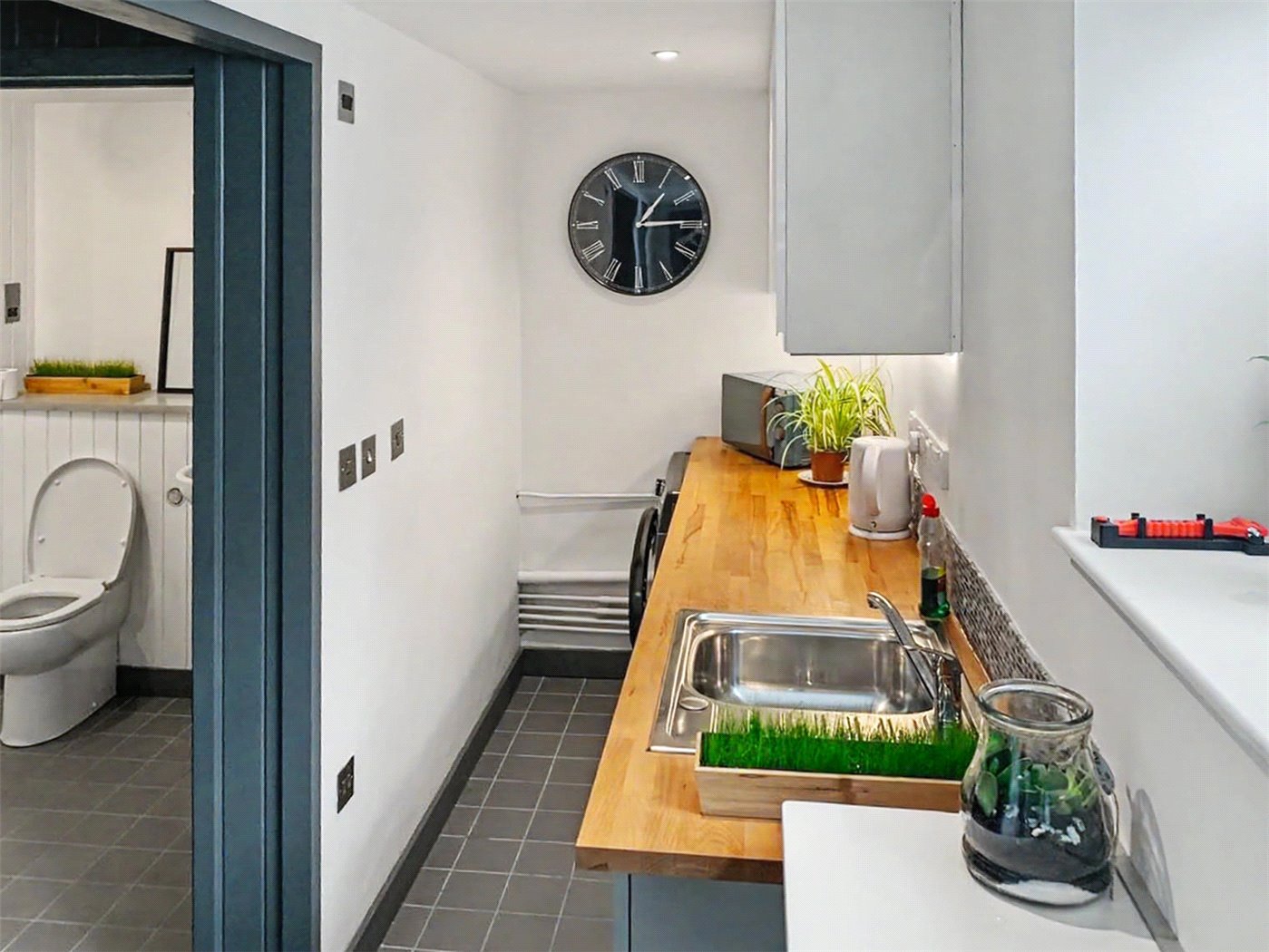 Picture No. 24