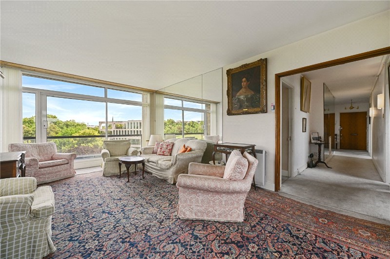 Park Close, Ilchester Place, London, W14