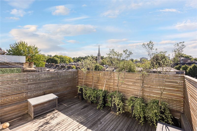 Blackfords Path, London, SW15