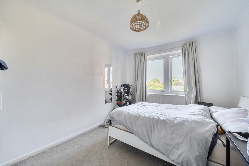 Flat 6, Caversham House, Friary Estate, London, SE15
