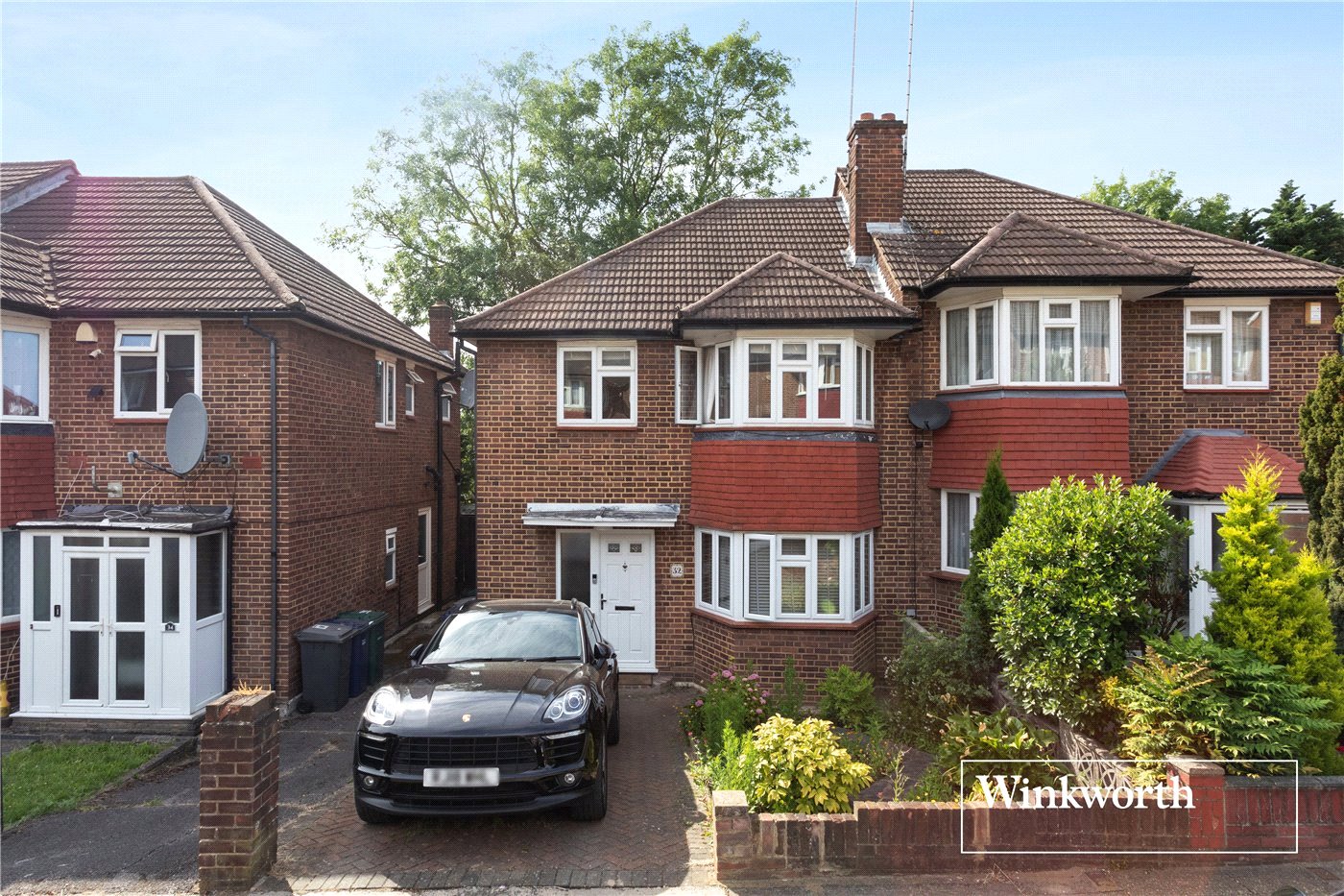Howcroft Crescent, West Finchley, London, N3