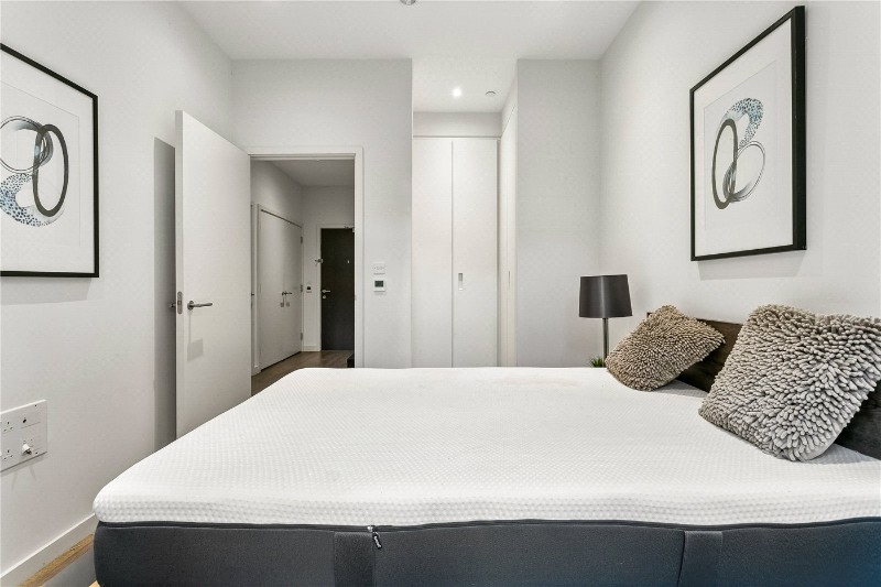 Newnton Close, London, N4