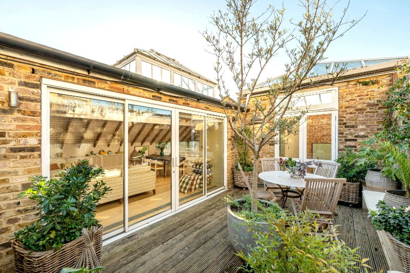 Hewer Street, London, W10