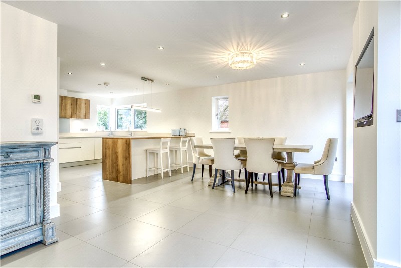Delhi Close, Lower Parkstone, Poole, BH14