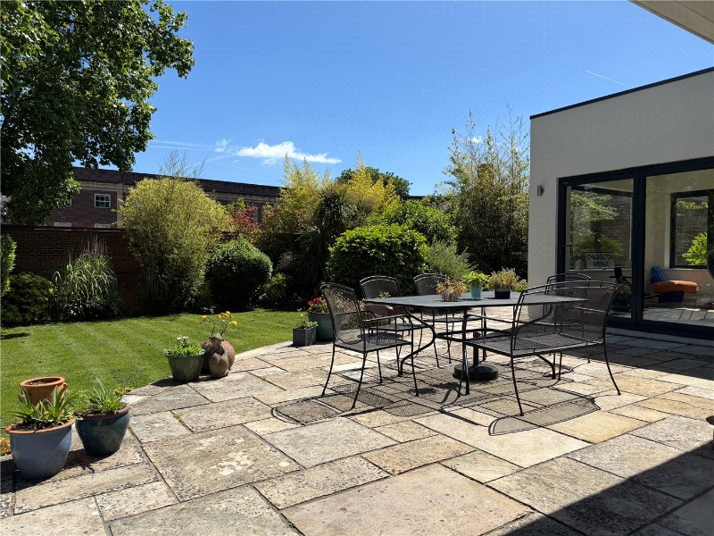 Chilbolton Avenue, Winchester, Hampshire, SO22