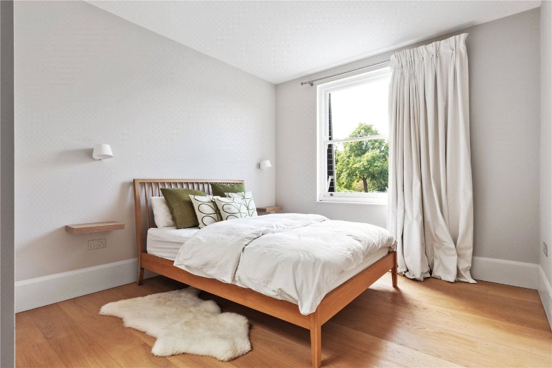 Queen Elizabeth&#39;s Walk, London, N16