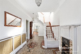 Etchingham Park Road, Finchley, London, N3