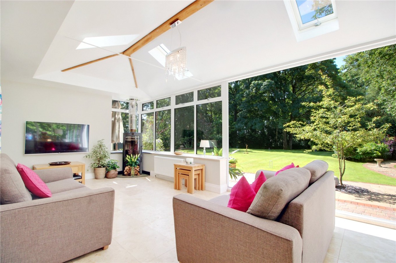 4 bedroom property for sale in Long Road, Framingham Earl, Norwich, NR14 (Ref POR210492) £