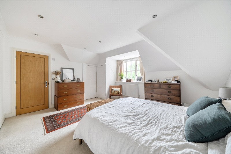 School Lane, Lower Bourne, Farnham, Surrey, GU10