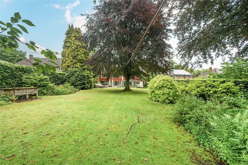Tilford Road, Farnham, Surrey, GU9