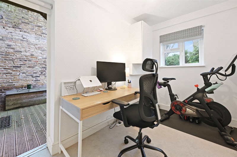 Coningham Road, London, W12