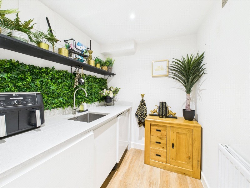 Redvers Close, Crediton, Devon, EX17