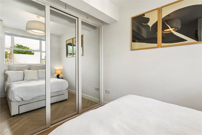 Holdernesse Road, London, SW17