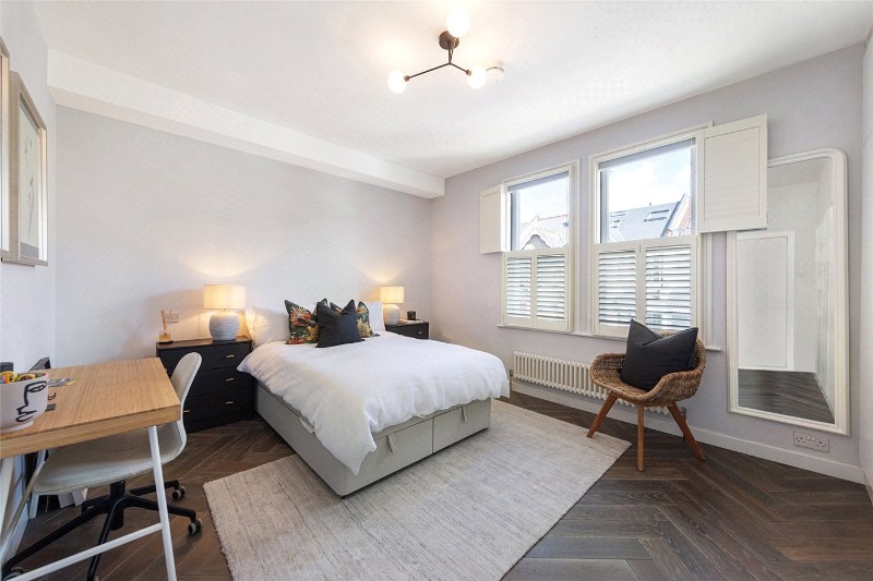 Brookwood Road, London, SW18