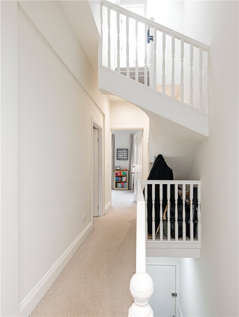 Wrentham Avenue, London, NW10