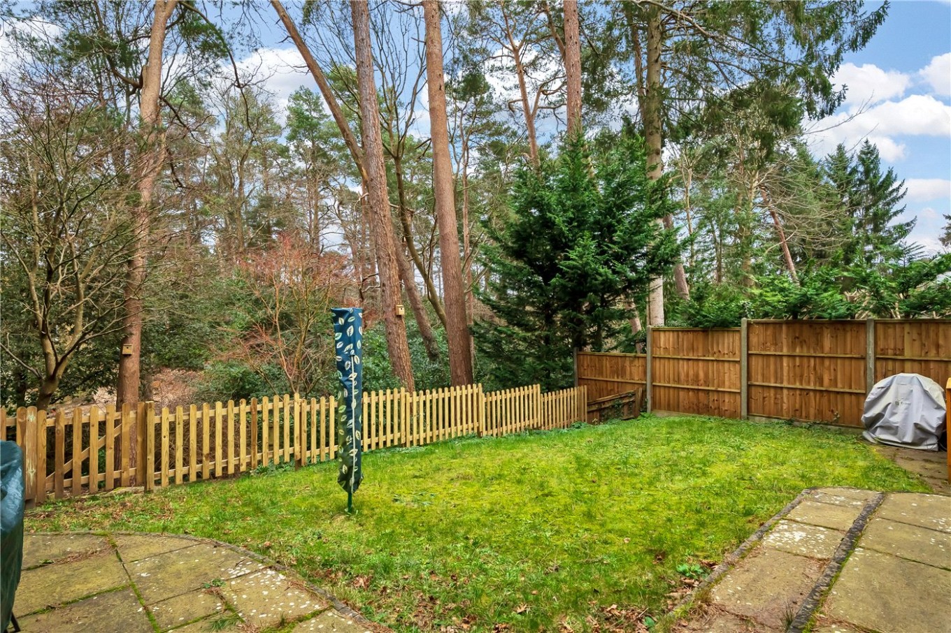 3 bedroom property for sale in The Chine, Wrecclesham, Farnham, Surrey