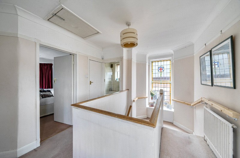 Waddington Way, London, SE19