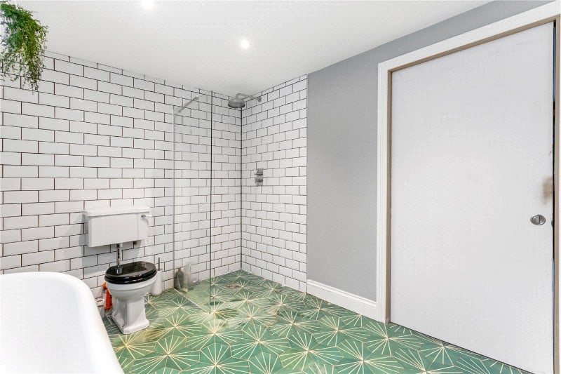 Sandbrook Road, London, N16