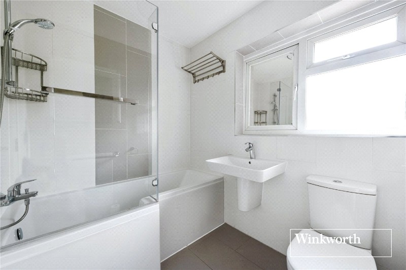 Kingsgate Avenue, Finchley, London, N3