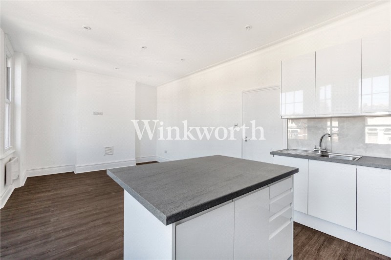 Aldermans Hill, London, N13