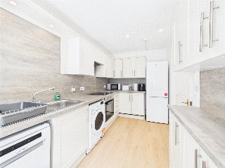 Hillsborough Avenue, Exeter, Devon, EX4
